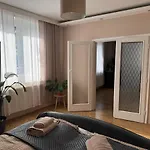 Bright Apartment With Parking Near Schoenbrunn