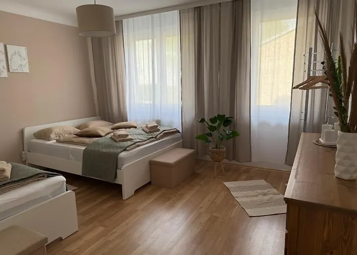 Bright Apartment With Parking Near Schoenbrunn