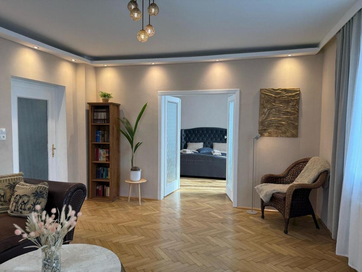 Appartamento Bright With Parking Near Schoenbrunn